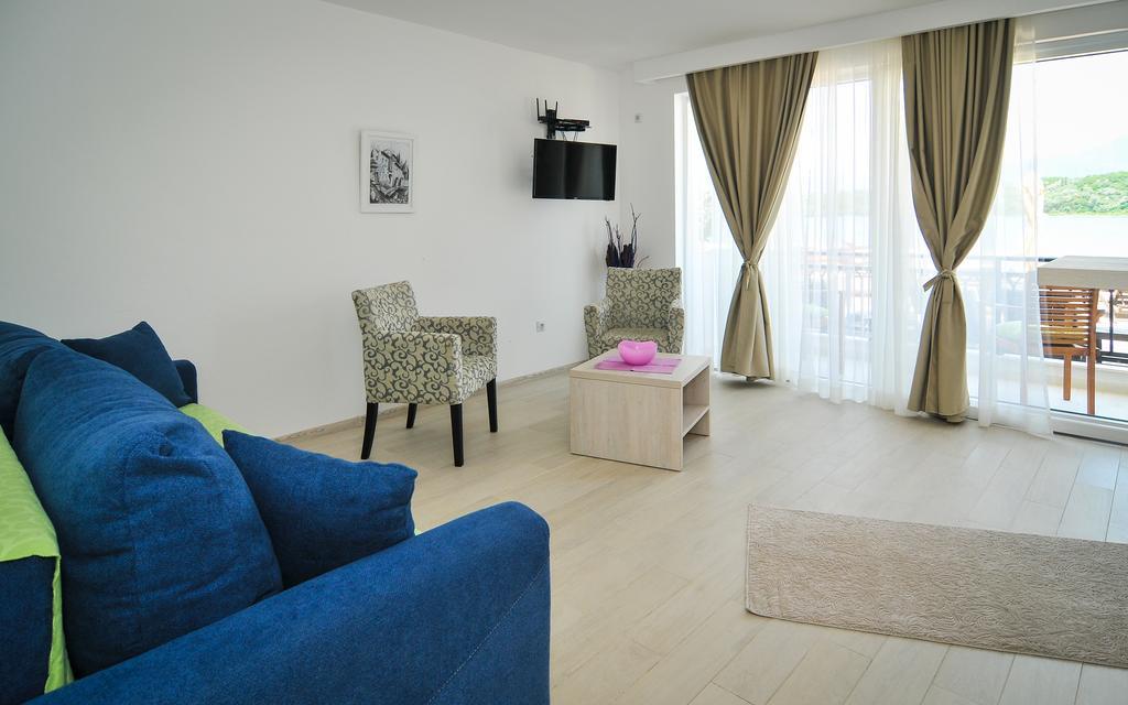 Apartments Zukovac Тиват Екстер'єр фото